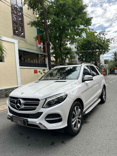 Mercedes Benz GLE400 4 matic model 2017- 103000 km