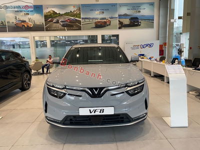 Xe VinFast VF8 Plus 2025