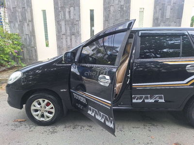 Innova 2007G màu đen