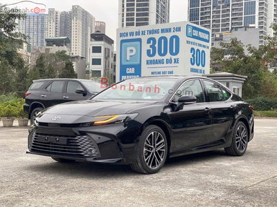 Xe Toyota Camry 2.5 HEV Mid 2025