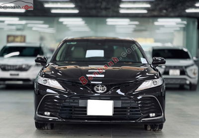 Xe Toyota Camry 2.0Q 2022