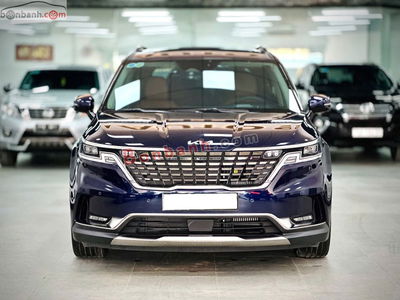 Xe Kia Carnival Signature 2.2D 2022