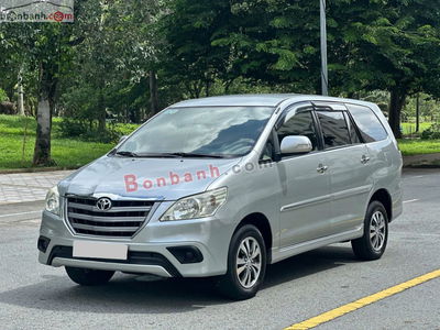 Xe Toyota Innova 2.0E 2016