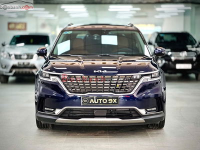 Xe Kia Carnival Signature 2.2D 2022