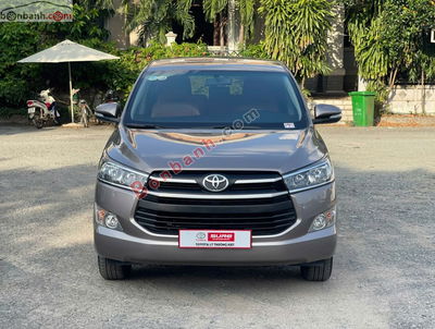 Xe Toyota Innova 2.0E 2017