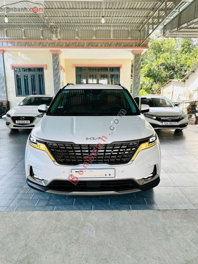 Xe Kia Carnival Signature 2.2D 2022