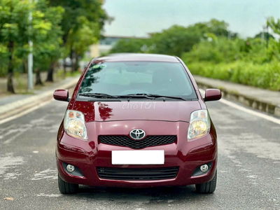 Toyota yaris 1.3AT ngập Nhật