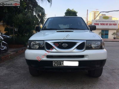 Xe Nissan Terrano II 2.7 MT 2002