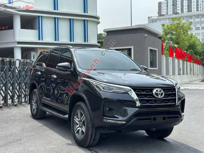 Xe Toyota Fortuner 2.4G 4x2 AT 2020