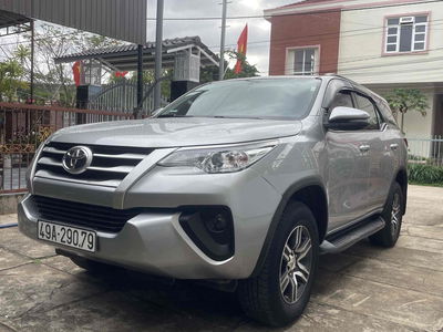 Toyota Fortuner 2019 2.4G 4x2 MT - 120000 km