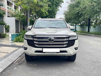 Toyota Land Cruiser LC300 2023 - 42000 km - có HĐ