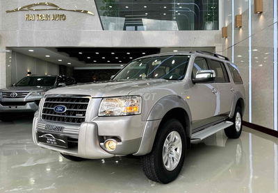 Ford Everest 2.5L 4x2 AT - 75.000km một đời chủ