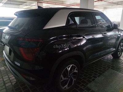 Hyundai Creta 2022 - 23700 km
