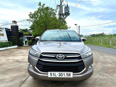 Toyota Innova 2.0E