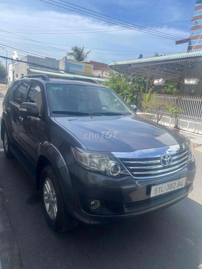 Toyota Fortuner 2013 2.7V 4x2 AT - 98000 km