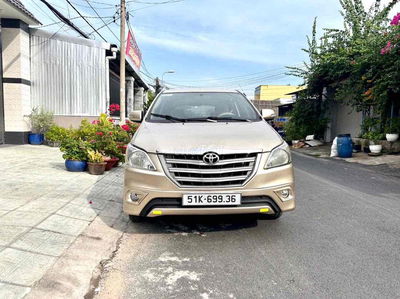 Toyota Innova 2016 2.0E