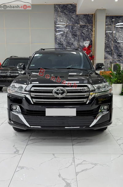 Xe Toyota Land Cruiser 5.7 V8 2016