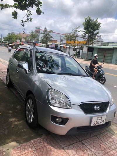 Kia Carens 2011 SX 2.0 AT - 130000 km