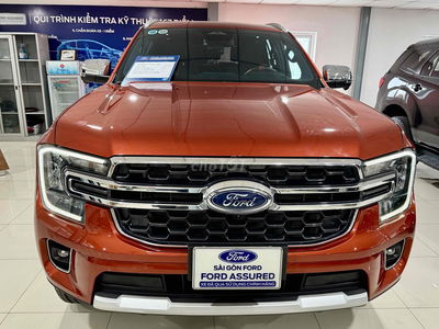 Everest Titanium 8.000km Xe Tại Ford Cam Kết Xe