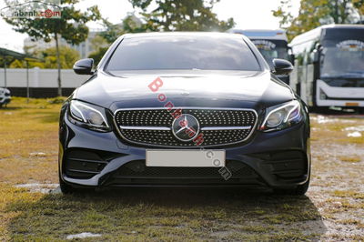 Xe Mercedes Benz E class E300 AMG 2020