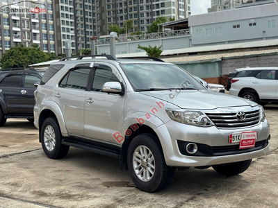 Xe Toyota Fortuner 2.7V 4x2 AT 2014
