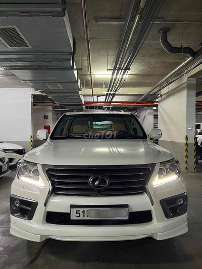 Lexus LX 2014 570 - 12500 km