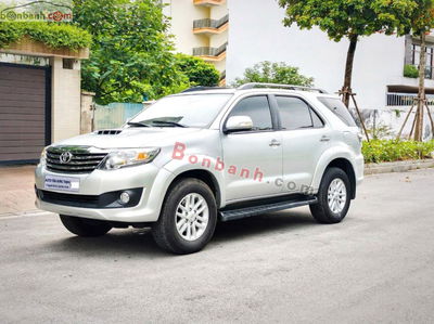 Xe Toyota Fortuner 2.5G 2013