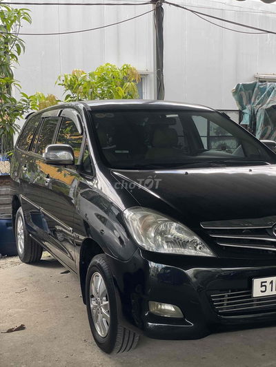 Toyota Innova 2011 V - 140000 km