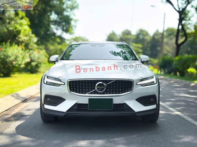 Xe Volvo V60 Cross Country Ultimate B5 AWD 2023