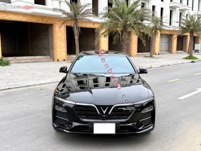 Xe VinFast Lux A 2.0 Tiêu chuẩn 2022