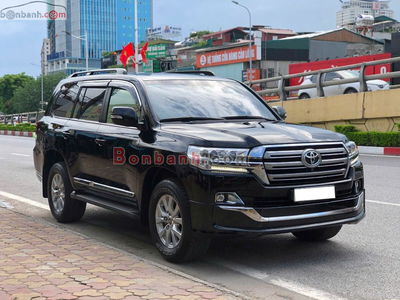 Xe Toyota Land Cruiser 4.6 V8 2020
