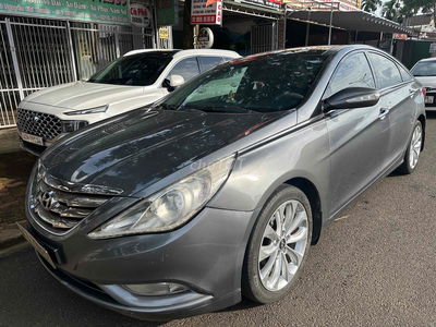 Hyundai Sonata 2011 2.0 AT - 123456 km