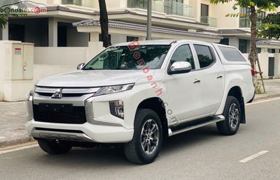 Xe Mitsubishi Triton 4x2 AT Mivec 2021