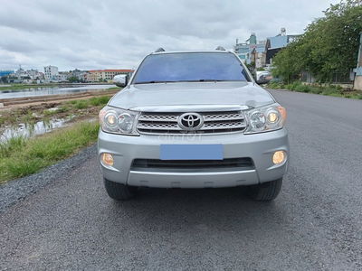 Toyota Fortuner 2012 số tự động máy xăng 2 cầu
