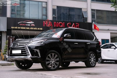 Xe Lexus LX 570 2021
