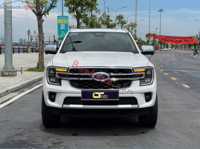 Xe Ford Everest Titanium Plus 2.0L 4x4 AT 2023