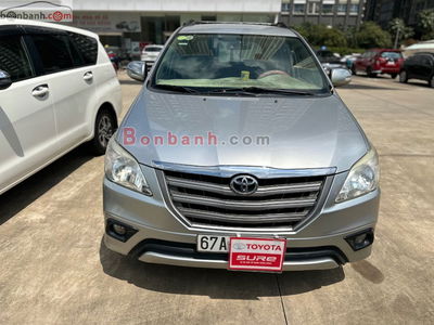 Xe Toyota Innova 2.0E 2016