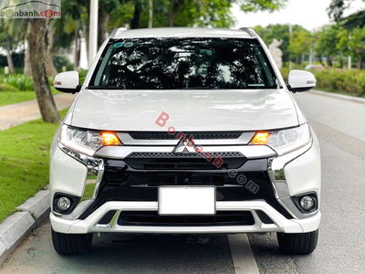 Xe Mitsubishi Outlander 2.0 CVT 2022