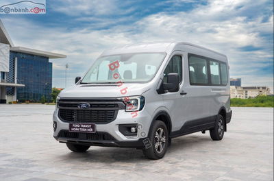 Xe Ford Transit Trend 2025