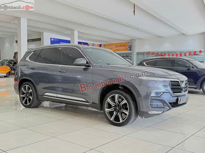 Xe VinFast Lux SA 2.0 Premium 2.0 AT 2019