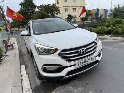 Hyundai Santa Fe 2017 2.4L AWD Full xăng