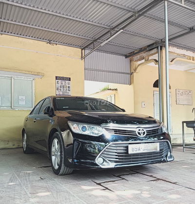 Toyota Camry 2016 2.5Q - 12000 km