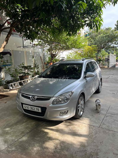 Hyundai i30 CW 2009 1.6 AT - 130000 km