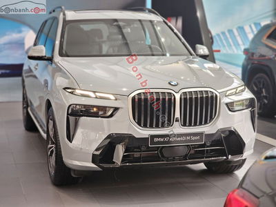 Xe BMW X7 xDrive40i M Sport 2023