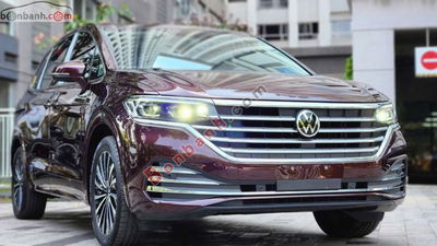 Xe Volkswagen Viloran Luxury 2025