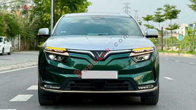 Xe VinFast VF8 Plus 2024