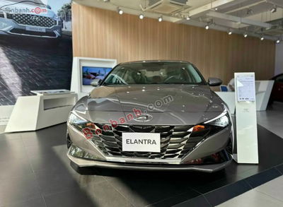 Xe Hyundai Elantra 1.6 AT Đặc biệt 2025