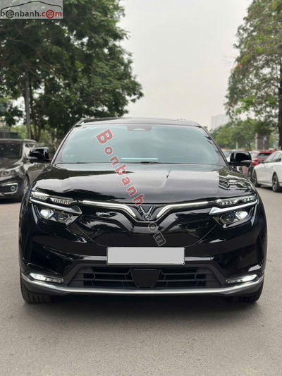 Xe VinFast VF8 Plus 2024