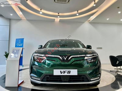 Xe VinFast VF8 Plus 2025