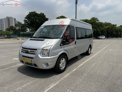 Xe Ford Transit SVP 2018